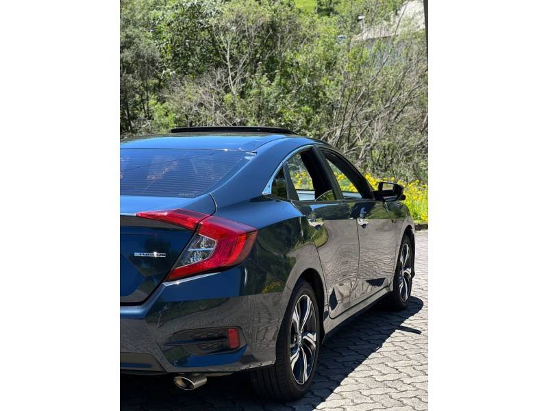 HONDA - CIVIC - 2019/2019 - Azul - R$ 136.000,00