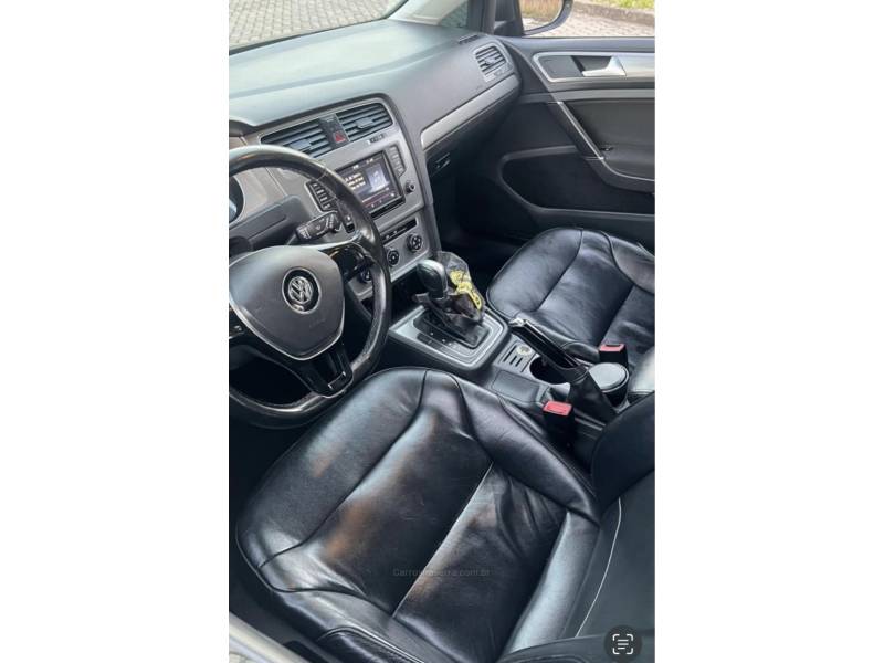 VOLKSWAGEN - GOLF - 2016/2016 - Cinza - R$ 74.900,00