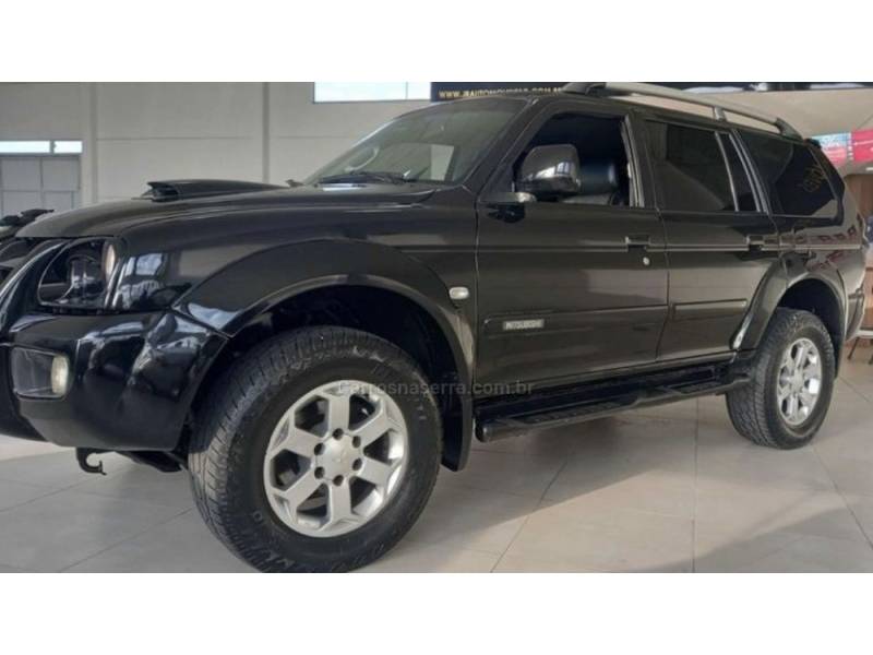 MITSUBISHI - PAJERO SPORT - 2009/2010 - Preta - R$ 65.000,00